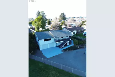 438 Buena Vista Loop, Brookings, OR 97415 - Photo 3