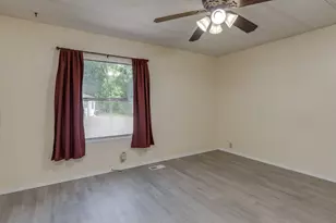 215 E Scott Ave, Woodland, WA 98674 - Photo 15
