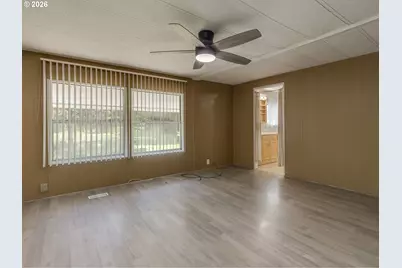215 E Scott Ave, Woodland, WA 98674 - Photo 19