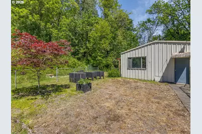 215 E Scott Ave, Woodland, WA 98674 - Photo 31