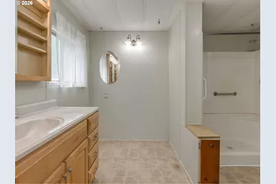 215 E Scott Ave, Woodland, WA 98674 - Photo 21