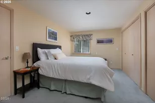 136 SE Larch St, Newport, OR 97365 - Photo 21