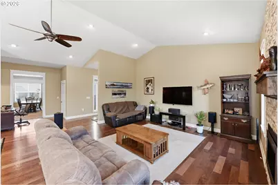 1400 Holloway, Coos Bay, OR 97420 - Photo 3