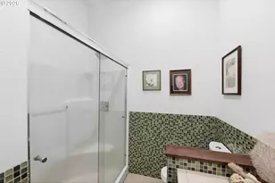 1400 Holloway, Coos Bay, OR 97420 - Photo 21