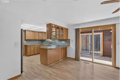 10925 SW 58th Ave, Portland, OR 97219 - Photo 5