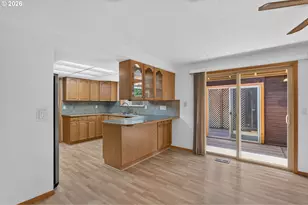 10925 SW 58th Ave, Portland, OR 97219 - Photo 5