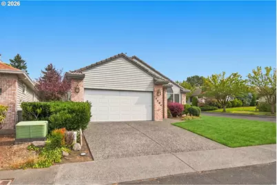 2204 NE 158th Ave, Portland, OR 97230 - Photo 3