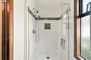 2204 NE 158th Ave, Portland, OR 97230 - Photo 27