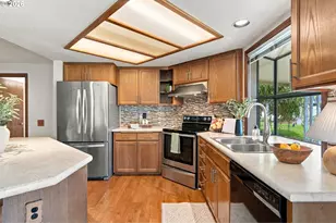2204 NE 158th Ave, Portland, OR 97230 - Photo 21