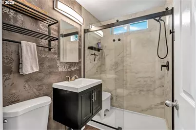 122 N Cole Ave, Molalla, OR 97038 - Photo 13