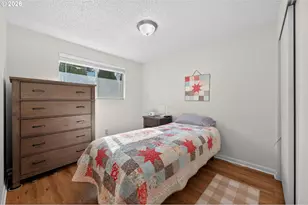 2412 SW Wickiup Ave, Redmond, OR 97756 - Photo 17