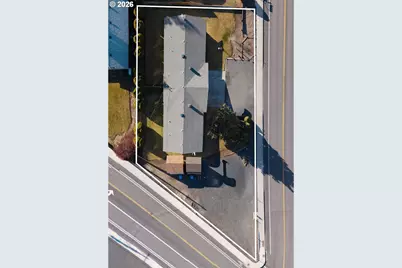 2412 SW Wickiup Ave, Redmond, OR 97756 - Photo 41