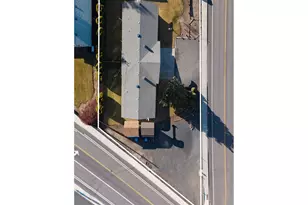 2412 SW Wickiup Ave, Redmond, OR 97756 - Photo 41