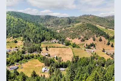 596 Raleigh Dr, Winston, OR 97496 - Photo 29