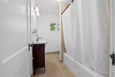 1477 7th St, Astoria, OR 97103 - Photo 11