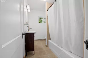 1477 7th St, Astoria, OR 97103 - Photo 11