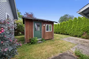 1477 7th St, Astoria, OR 97103 - Photo 31