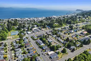1477 7th St, Astoria, OR 97103 - Photo 37