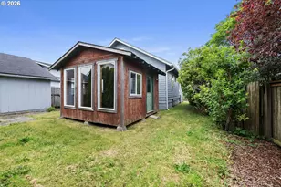 1477 7th St, Astoria, OR 97103 - Photo 33
