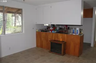 21620 Glaze Rd, Veneta, OR 97487 - Photo 13