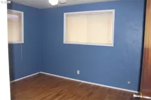21620 Glaze Rd, Veneta, OR 97487 - Photo 11