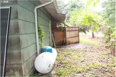 21620 Glaze Rd, Noti, OR 97461 - Photo 5