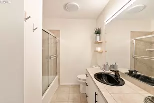 315 NW Uptown Terrace, Portland, OR 97210 - Photo 23