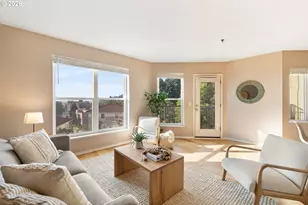 315 NW Uptown Terrace, Portland, OR 97210 - Photo 9