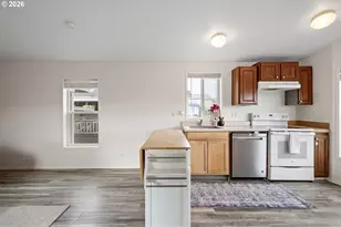 2150 Laura St, Springfield, OR 97477 - Photo 13