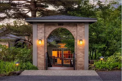 262 NW Royal Blvd, Portland, OR 97210 - Photo 3