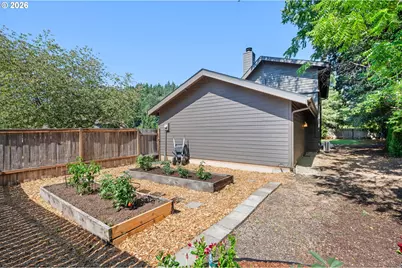 4411 Dillard Rd, Eugene, OR 97405 - Photo 41