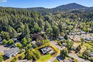 4411 Dillard Rd, Eugene, OR 97405 - Photo 47