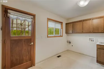 6744 SE Molt St, Milwaukie, OR 97267 - Photo 15