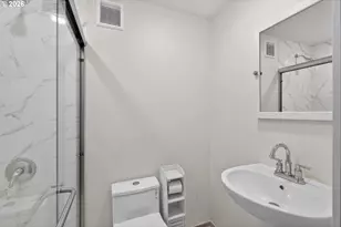 3330 SW Primrose St, Portland, OR 97219 - Photo 27