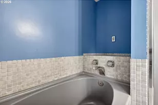 3330 SW Primrose St, Portland, OR 97219 - Photo 23