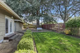 12040 NE Morris St, Portland, OR 97220 - Photo 27