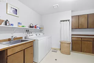 19567 S Henrici Rd, Oregon City, OR 97045 - Photo 31