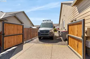 756 E McKinley St, Carlton, OR 97111 - Photo 3