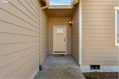 756 E McKinley St, Carlton, OR 97111 - Photo 9