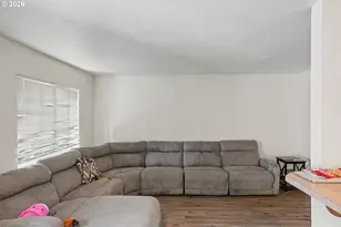 905 Charter Pl, Salem, OR 97301 - Photo 7