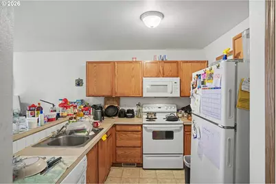 905 Charter Pl, Salem, OR 97301 - Photo 31