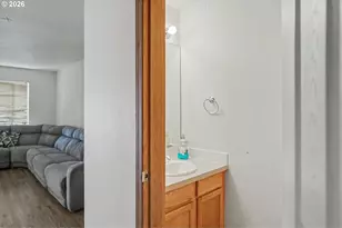 905 Charter Pl, Salem, OR 97301 - Photo 9