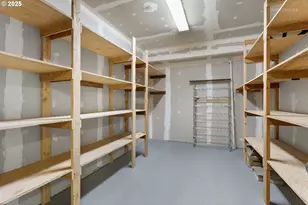 10211 SE Bristol Ln, Happy Valley, OR 97086 - Photo 33