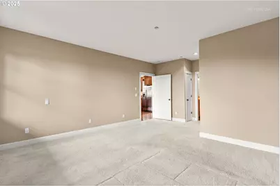 10211 SE Bristol Ln, Happy Valley, OR 97086 - Photo 21