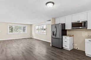 813 NE 106th Ave, Vancouver, WA 98664 - Photo 9