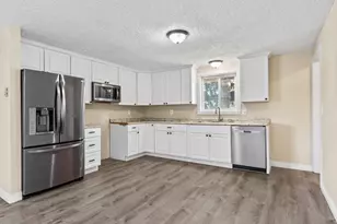 813 NE 106th Ave, Vancouver, WA 98664 - Photo 9