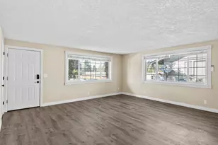 813 NE 106th Ave, Vancouver, WA 98664 - Photo 5