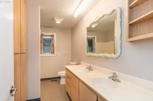 8824 Green Valley Rd, Oakland, OR 97462 - Photo 13
