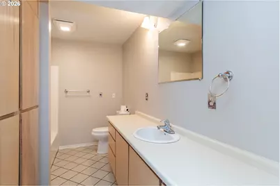 8824 Green Valley Rd, Oakland, OR 97462 - Photo 23