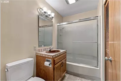 6415 SW Fisher Ave, Beaverton, OR 97008 - Photo 17